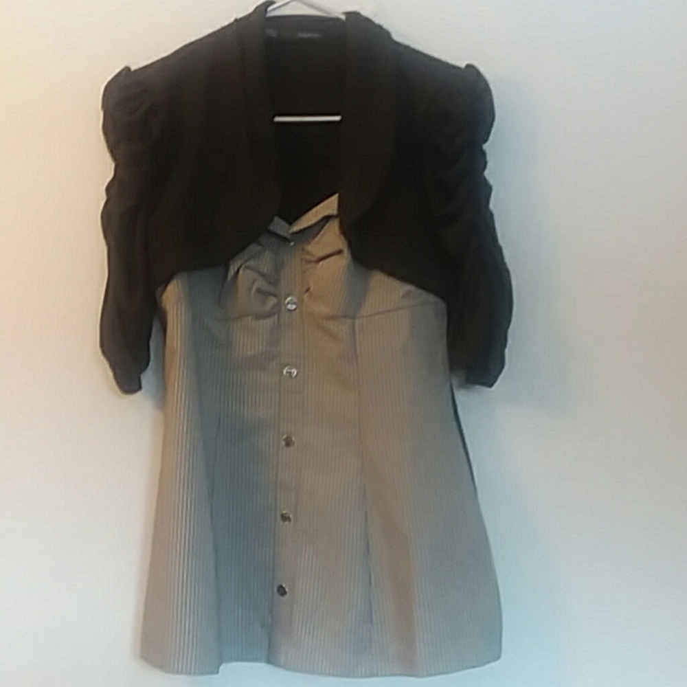 Maurices womens pinstriped top